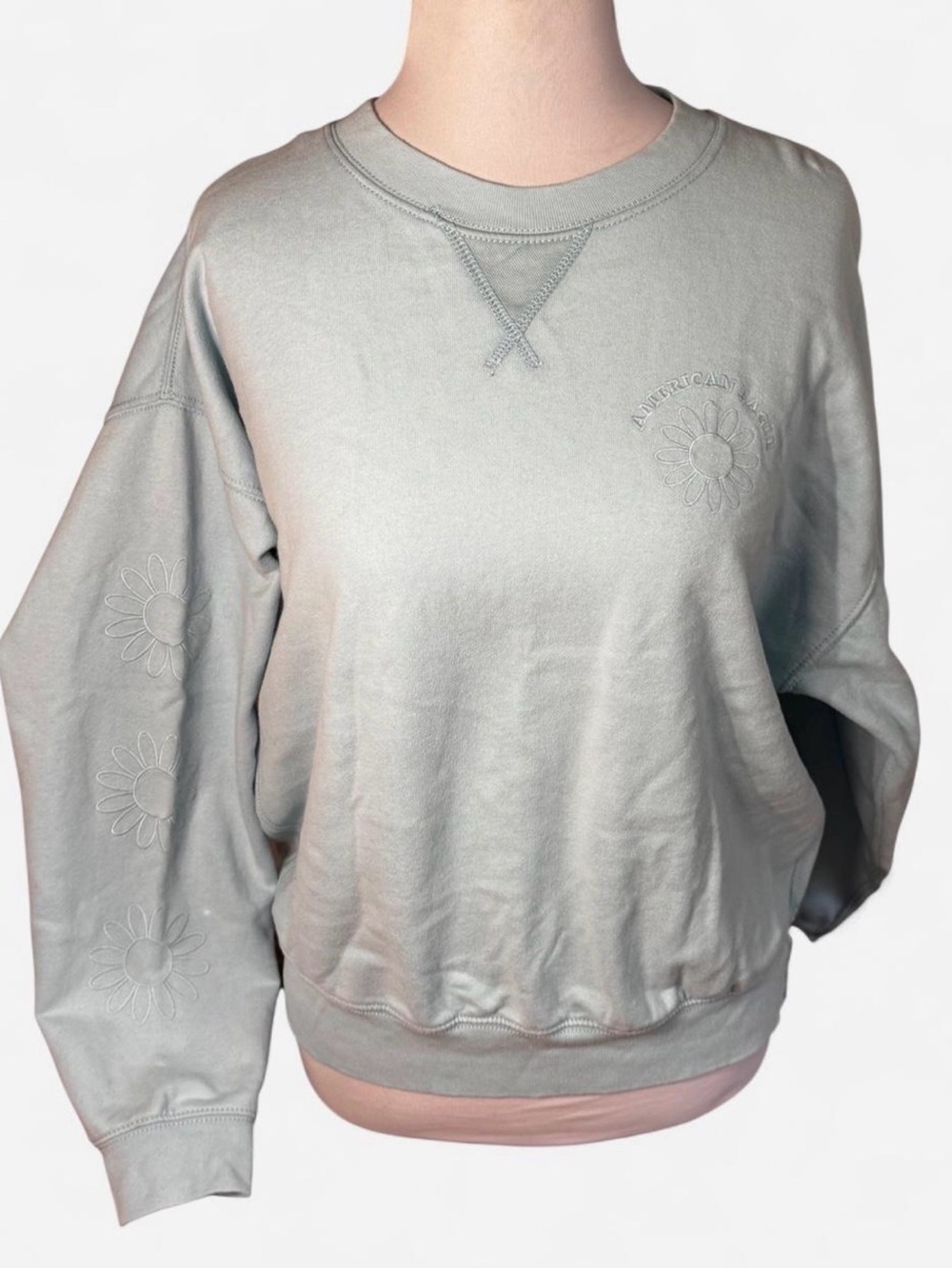 American Eagle Outfitters Light Gray Scoop Neck Daisy Embroidered Sweatshirt